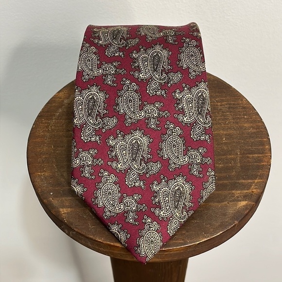 Don Loper Beverly Hills 100% Silk Paisley Tie Brick Red Burgundy and Tan - Picture 7 of 7